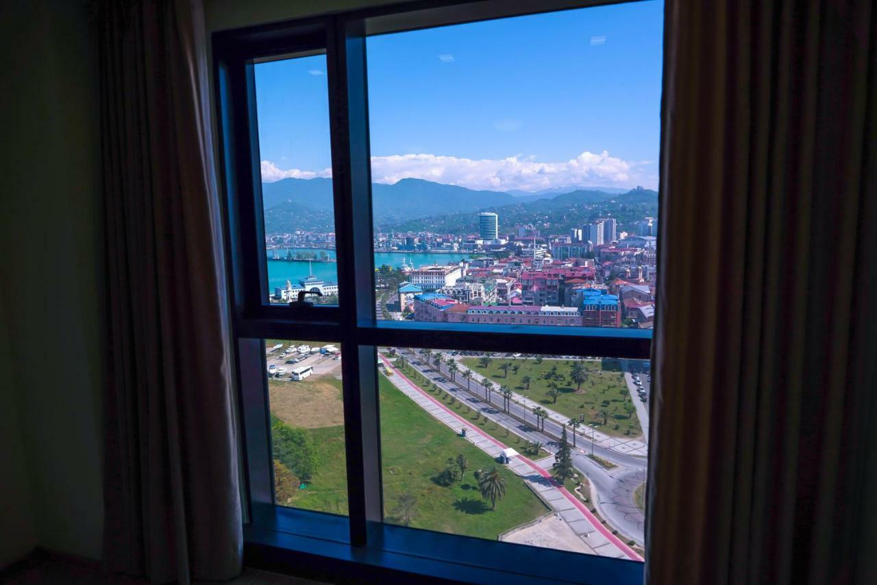Balmaral Apart Hotel Batumi Exterior photo